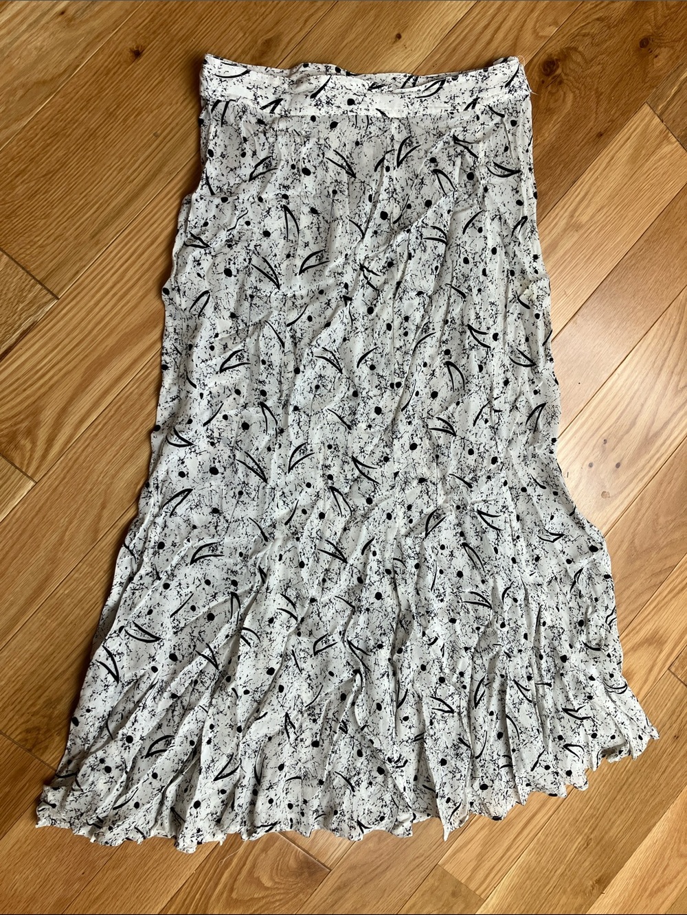 Vintage Chaus Black and White abstract tulip Maxi Skirt